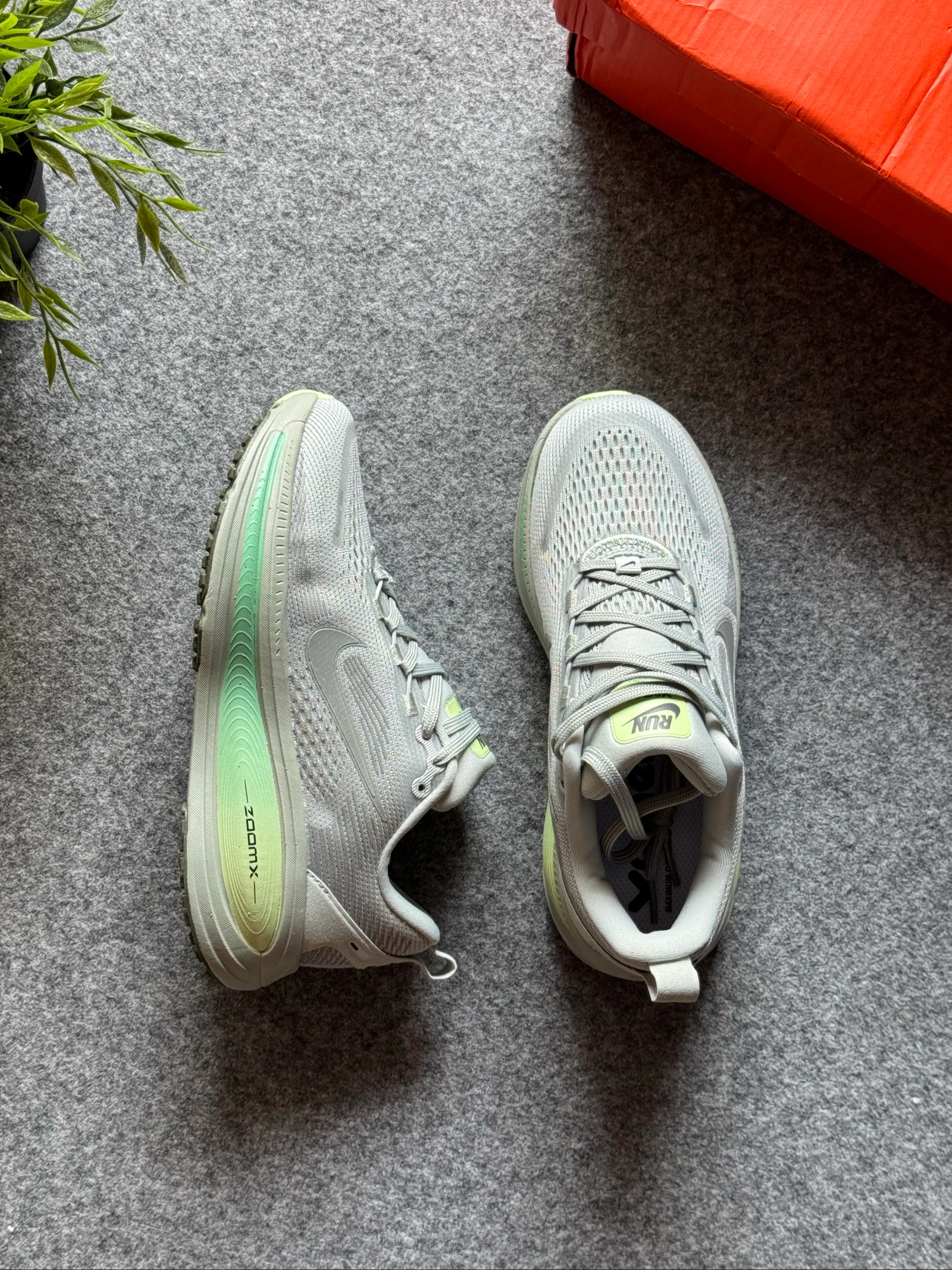 Nike Vomero 18 - 37,5 – photo 2